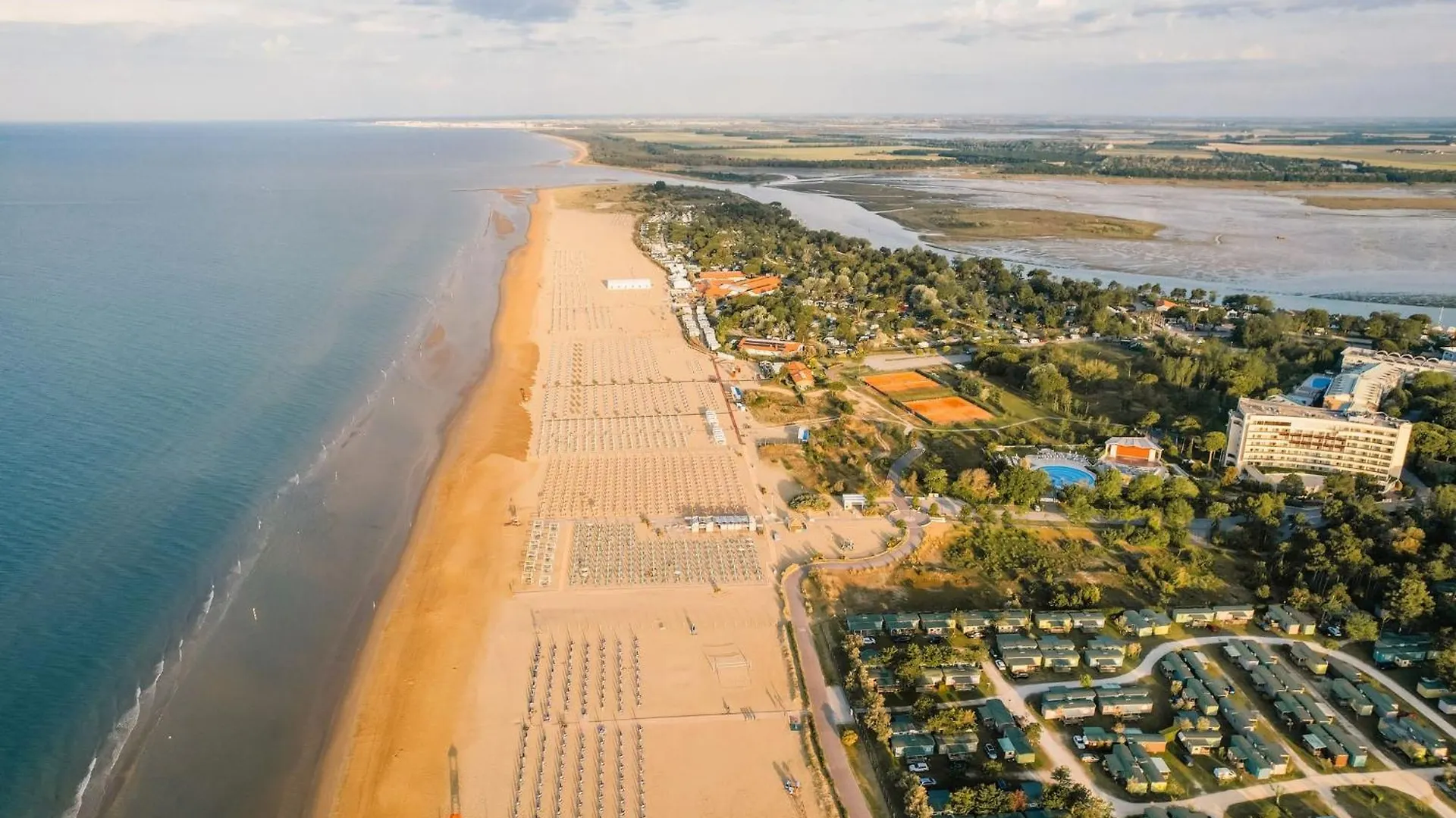 Cozy Flat Next To The Beach - Beahost Rentals Bibione 0*,  Olaszország